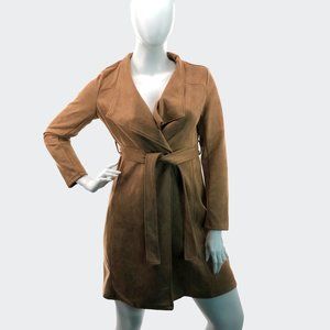 This is NWOT Solitaire Camel Brown Winter Belted C